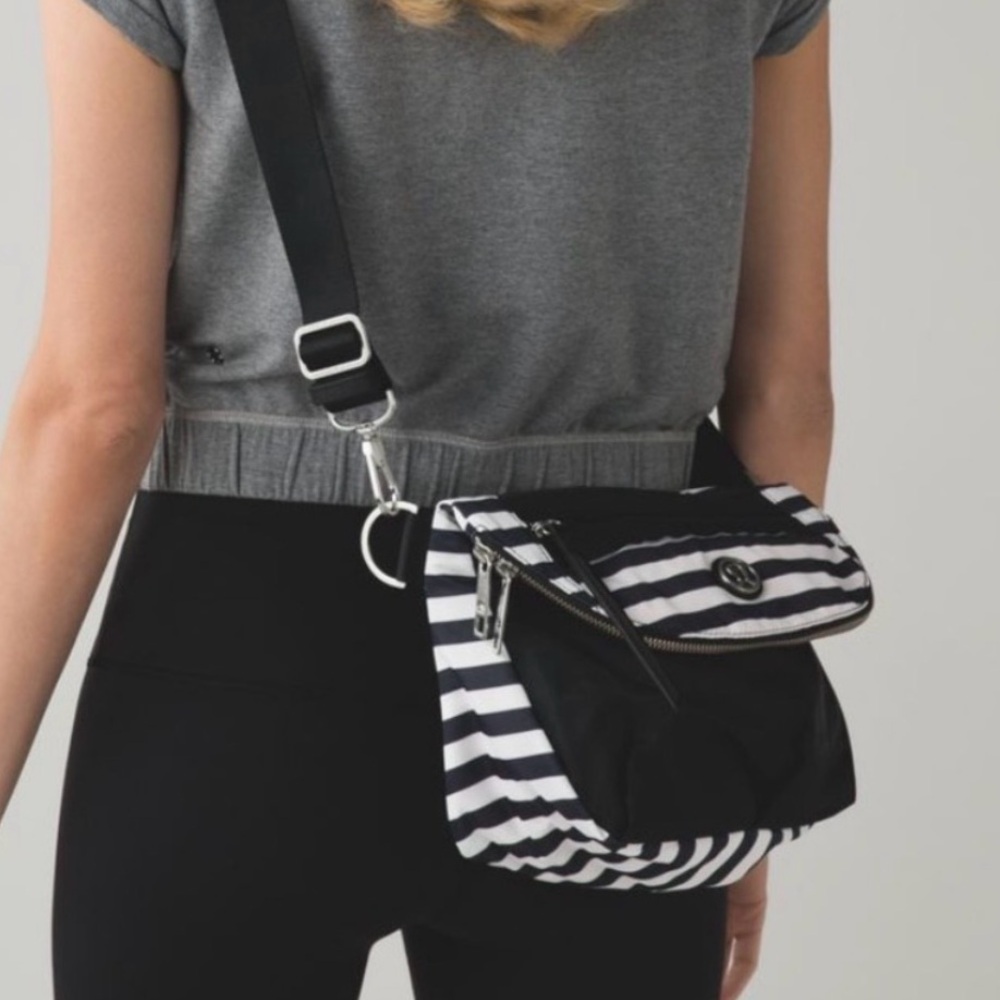 LULULEMON Everywhere Crosssbody Bag